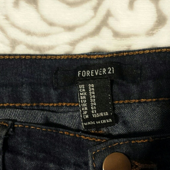 Jeans - Picture 3 of 3